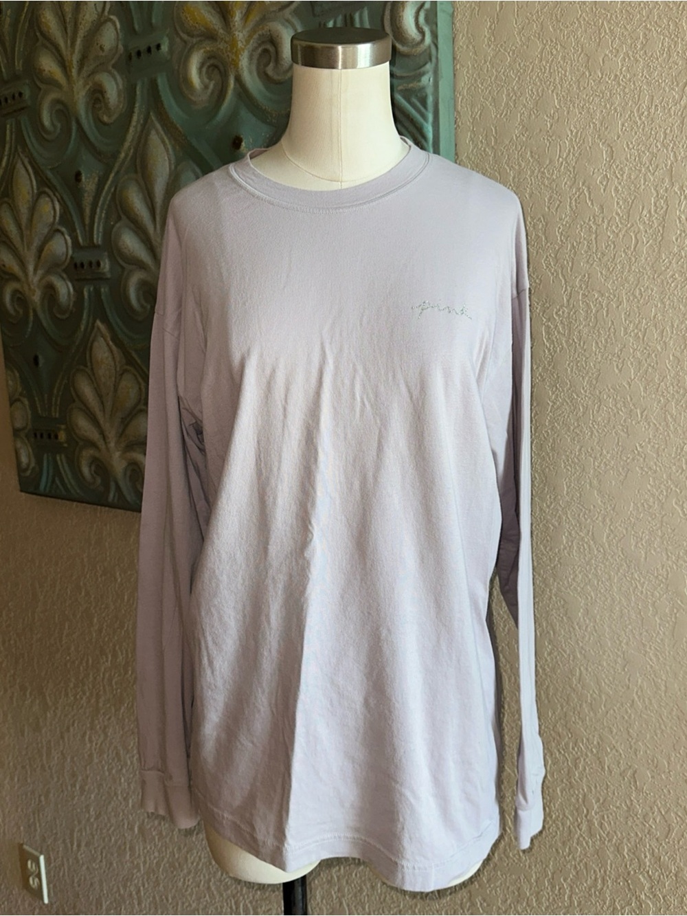 Victorias Secret PINK 2022 Rhinestone Circle Bling Campus Tee Long Sleeve M
